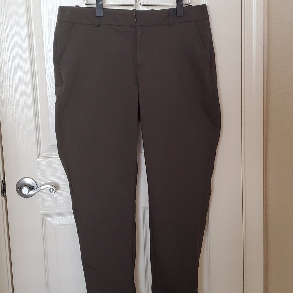 A New Day Mid Rise Trousers - Olive Green - Women's Large/12 - Pre-owned